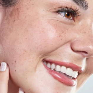 PIGMENTFOLTOKRA KRÉMEK, SZÉRUMOK